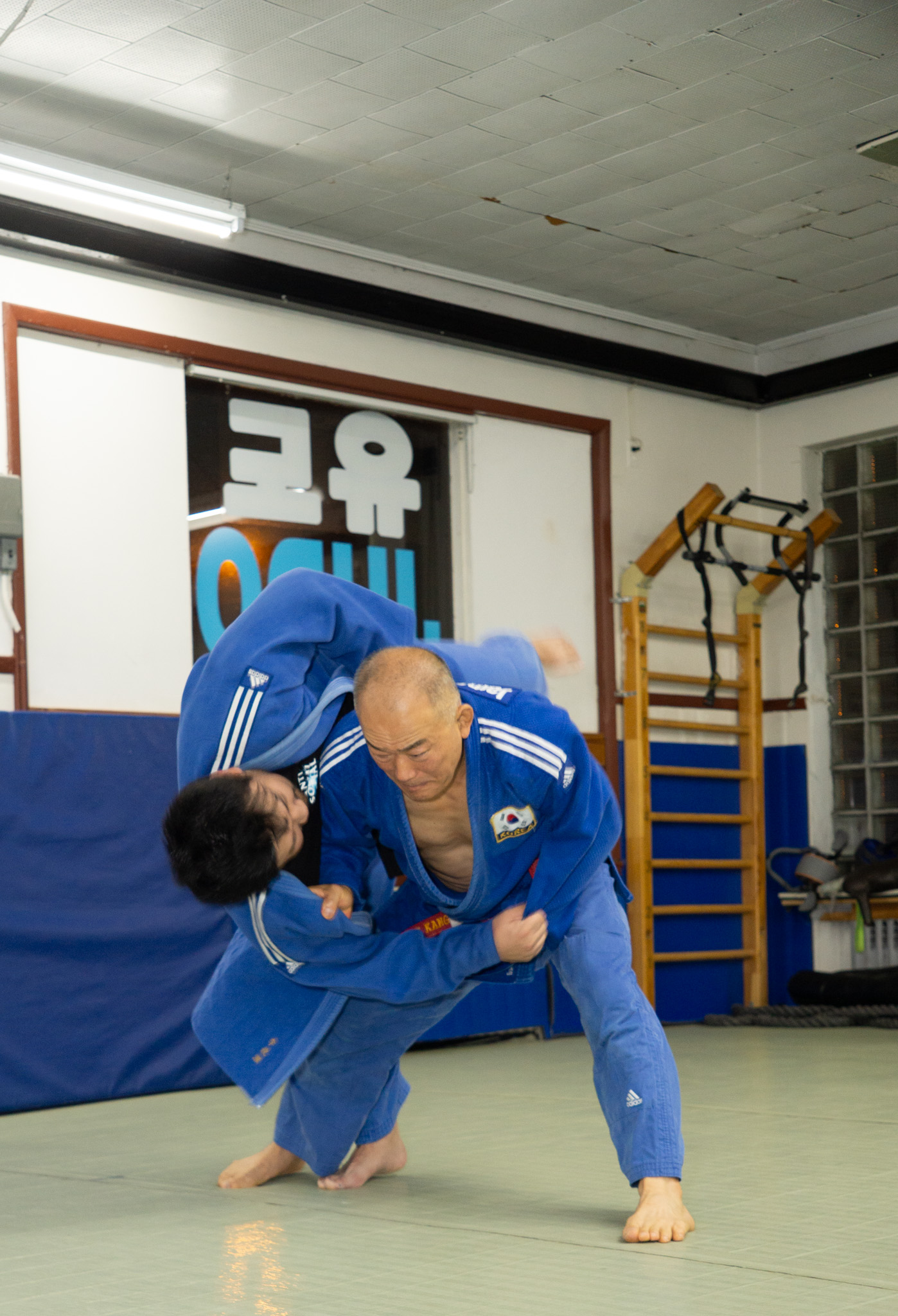 Master instructor in traditional judo gi